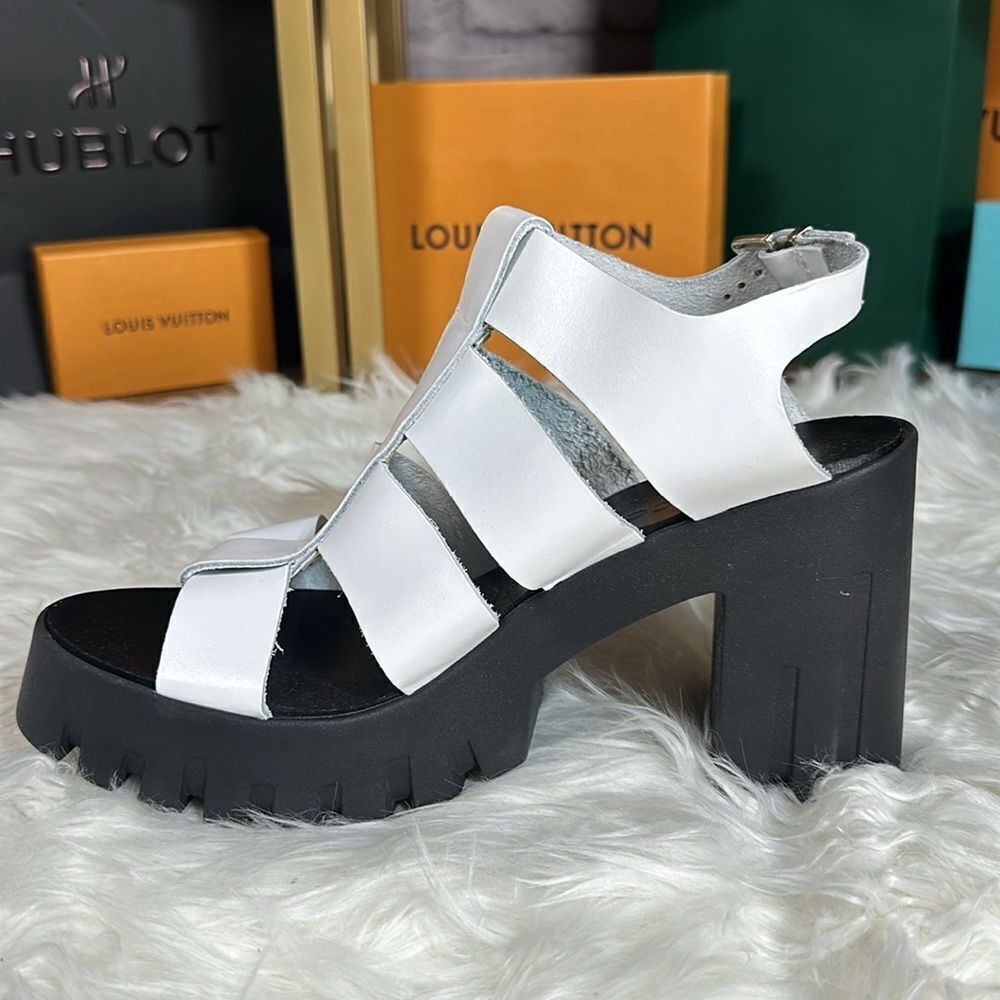 New white and black wedges - Picture 4 of 8